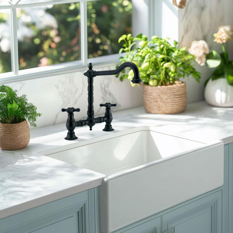 PB Nostalgische Brugkeukenkraan Mat zwart haakse uitloop met sterknoppen PBN.ZW.H.ST