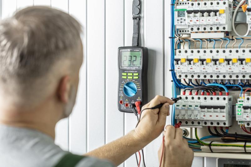 Hoegert Digitale universele multimeter 1208959483