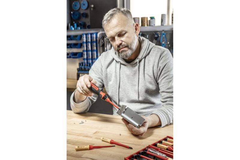 Hoegert Schroevendraaiers - set van 13 stuks geïsoleerd 1000V 1208960044