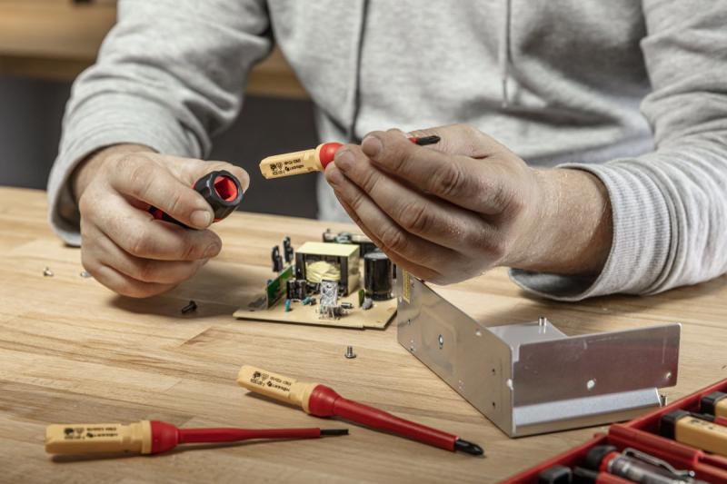 Hoegert Schroevendraaiers - set van 13 stuks geïsoleerd 1000V 1208960044