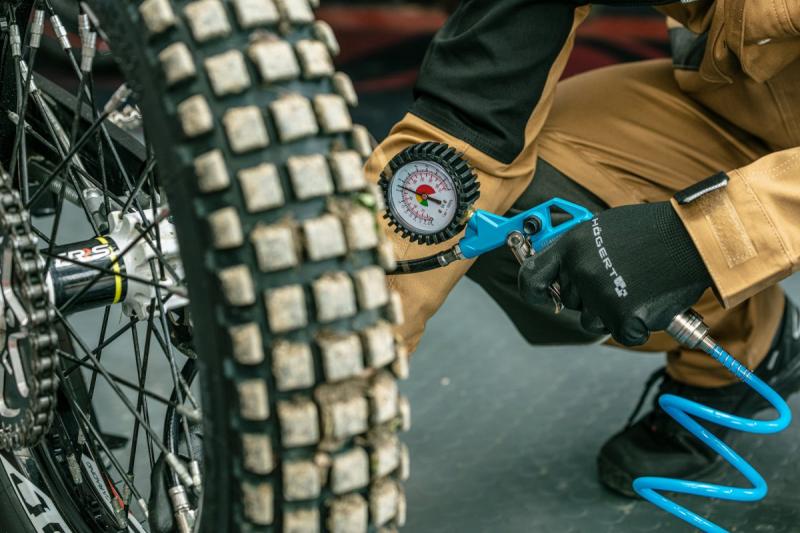 Hoegert bandenpomp 1208960625