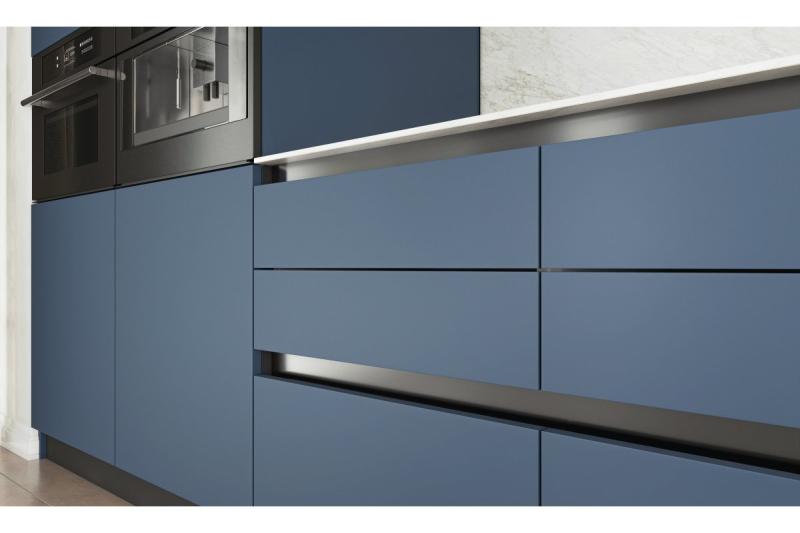 Aluminum profile, handleless system VELLO with LED function, L, black, length 4.10 m 1208964224