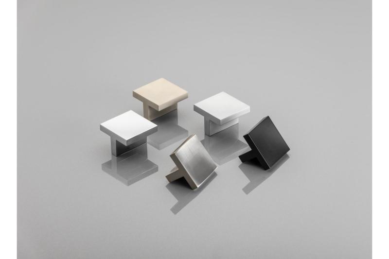 Zamak handle 40x40mm C=32mm brushed steel 1208965775