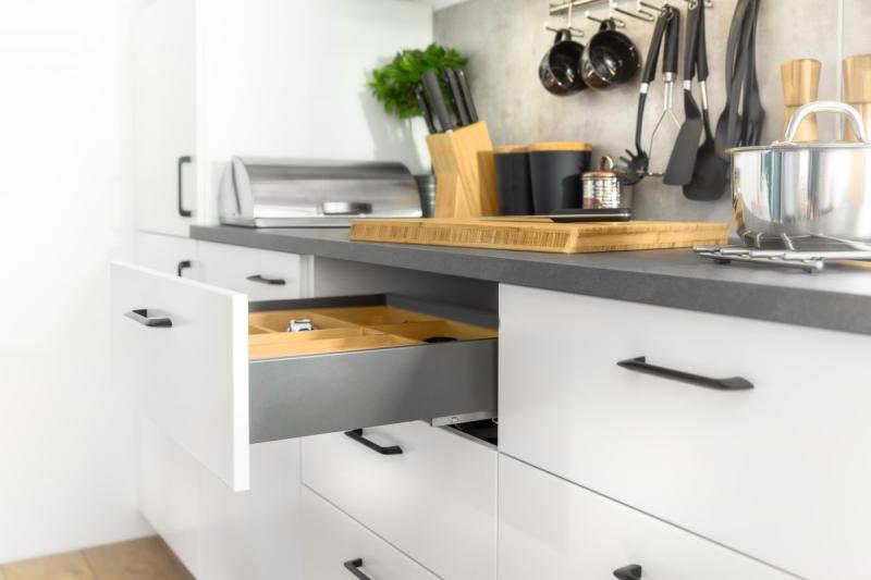 Zamak handle MILANO C=128 mm black matt 1208966111